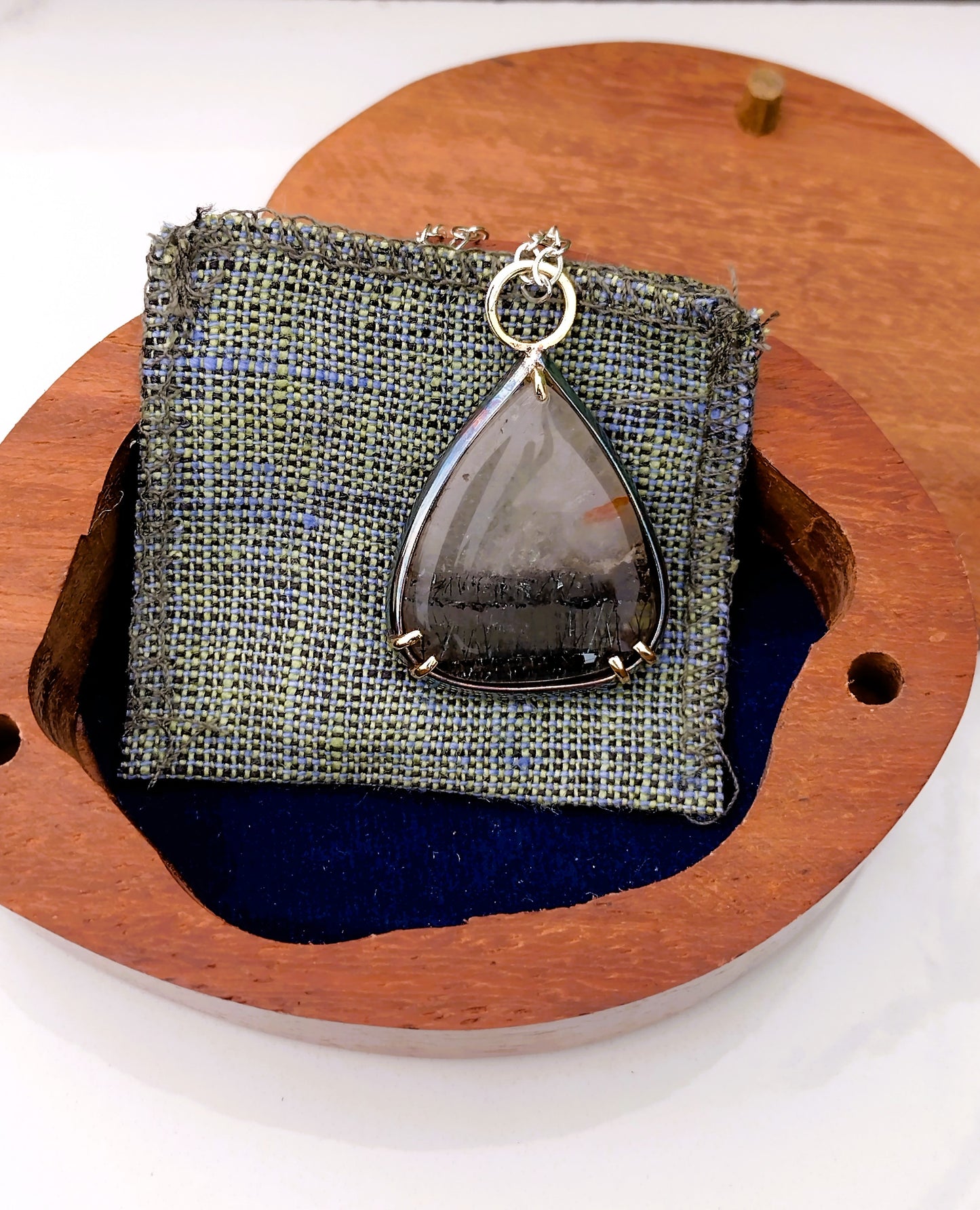scenic rutile quartz pendant necklace