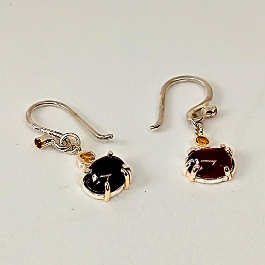 Earrings garnet and citrines, sterling silver and gold