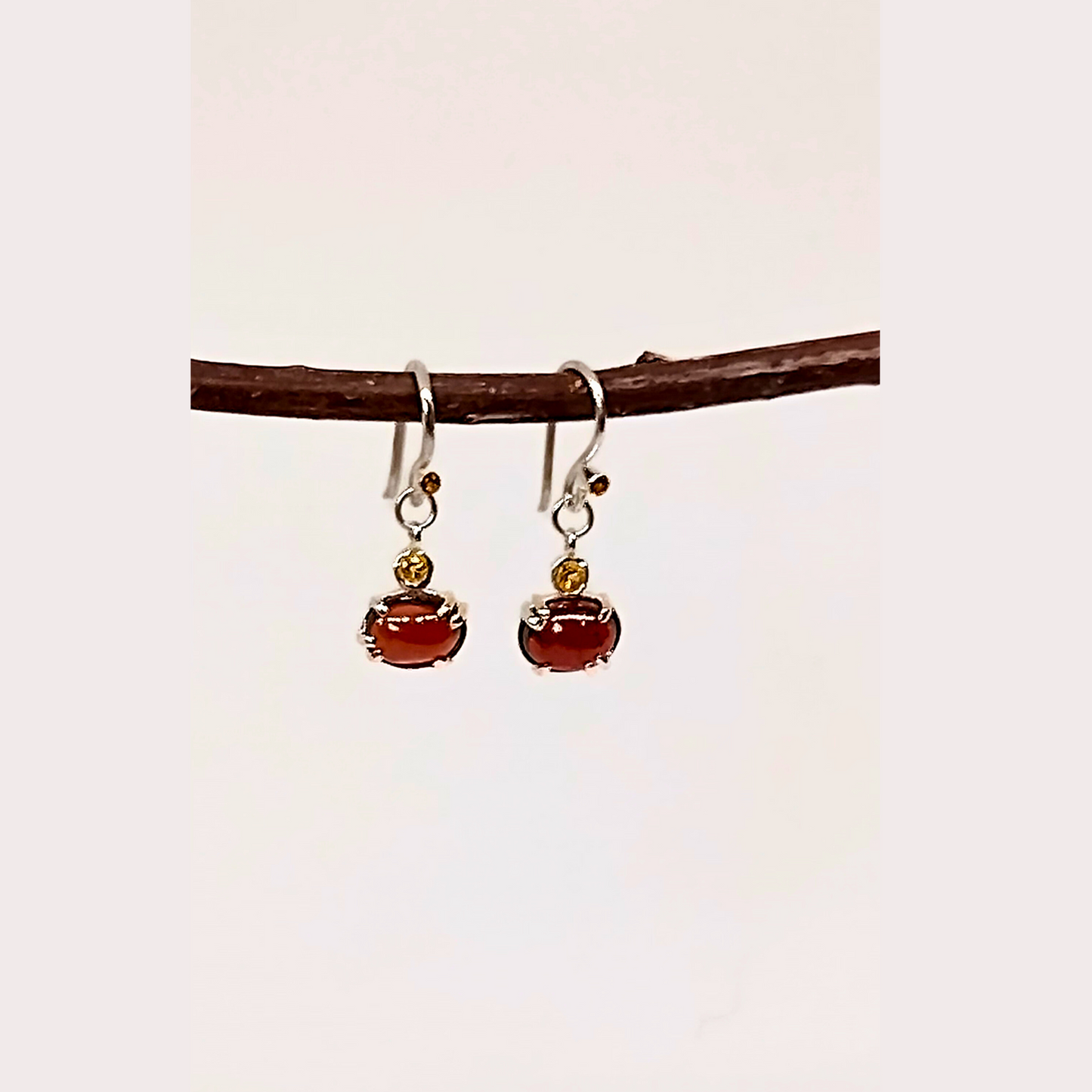 Earrings garnet and citrines, sterling silver and gold