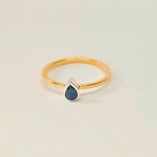 Sapphire 9K gold and sterling silver ring